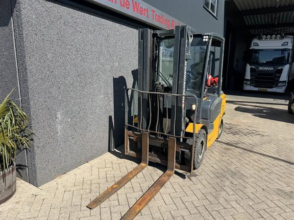 Grote foto jungheinrich tfg 425 triplo 430 freelift sideshift lpg 2014 agrarisch heftrucks