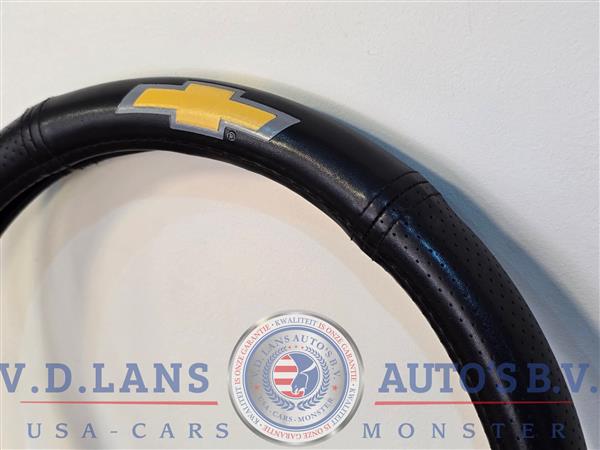 Grote foto gebruikte chevrolet stuurhoes zwart geel 38 cm auto onderdelen overige auto onderdelen