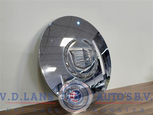 Grote foto cadillac escalade center cap 2002 2006 chroom c n 9594877 auto onderdelen overige auto onderdelen
