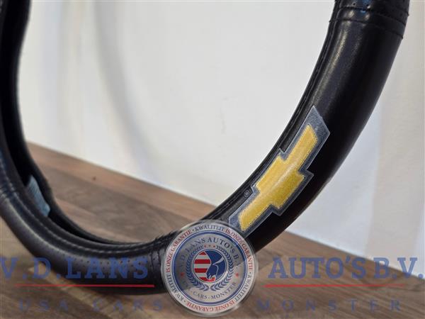 Grote foto gebruikte chevrolet stuurhoes zwart geel 38 cm auto onderdelen overige auto onderdelen