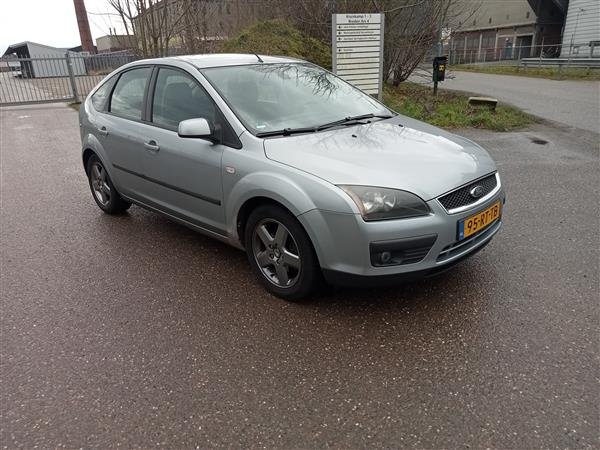 Grote foto ford focus 1.6 16v hb navi airco trekhaak 2005 auto ford