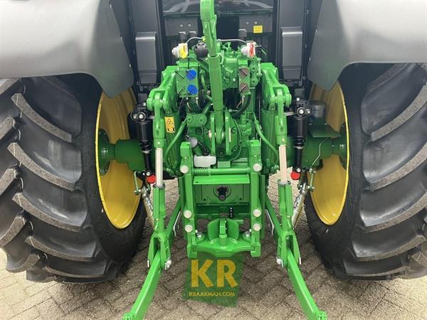 Grote foto john deere 6090m 691710 agrarisch tractoren
