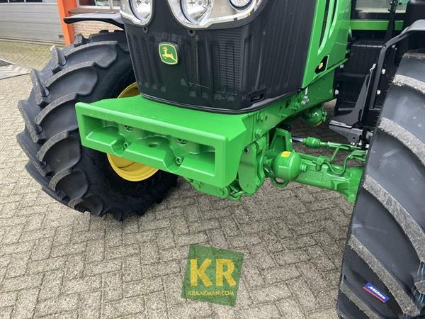 Grote foto john deere 6090m 691710 agrarisch tractoren