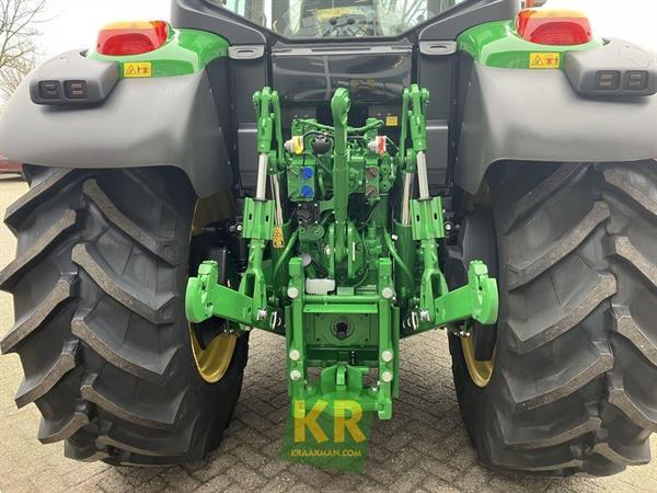 Grote foto john deere 6100m 691714 agrarisch tractoren