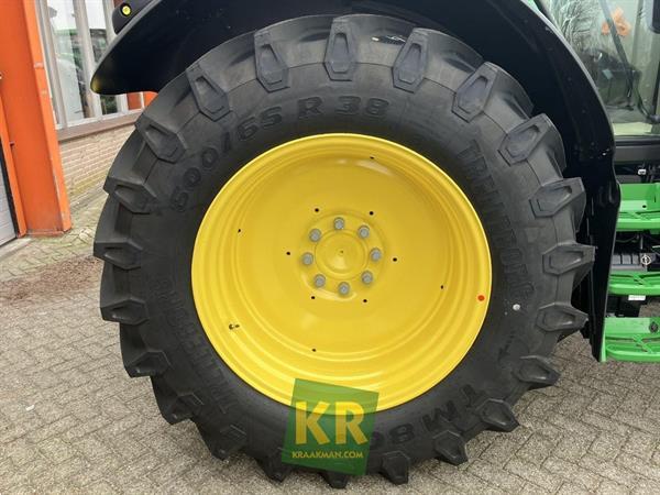 Grote foto john deere 6100m 691714 agrarisch tractoren