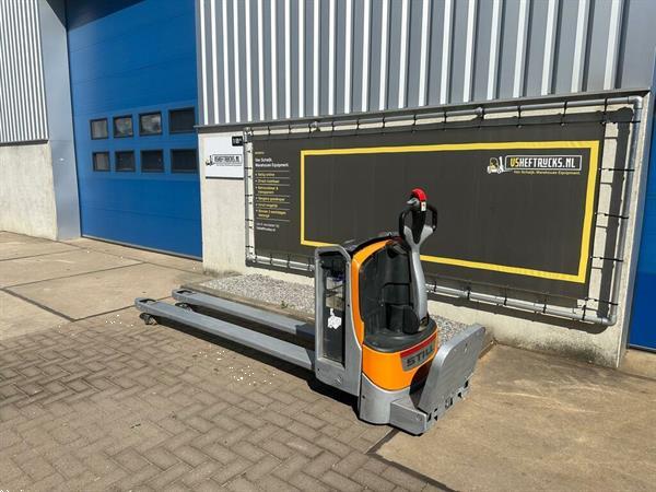 Grote foto vs 22130 elektrische meerijd palletwagen still lepels 2.400mm doe het zelf en verbouw hefwerktuigen