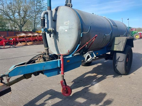 Grote foto bazzoli mesttank 6500 liter agrarisch mesttanks