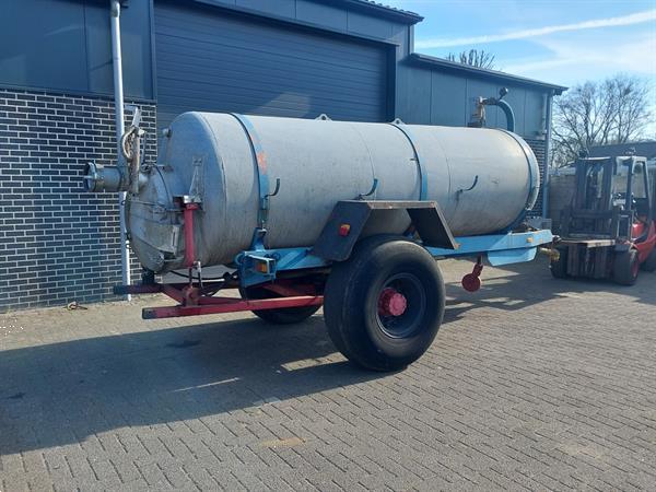 Grote foto bazzoli mesttank 6500 liter agrarisch mesttanks