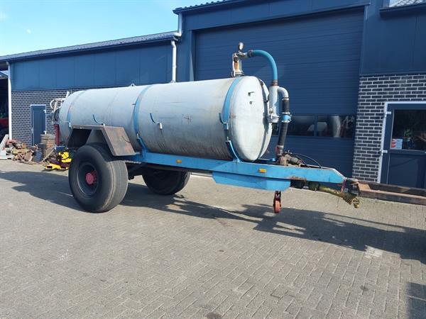Grote foto bazzoli mesttank 6500 liter agrarisch mesttanks