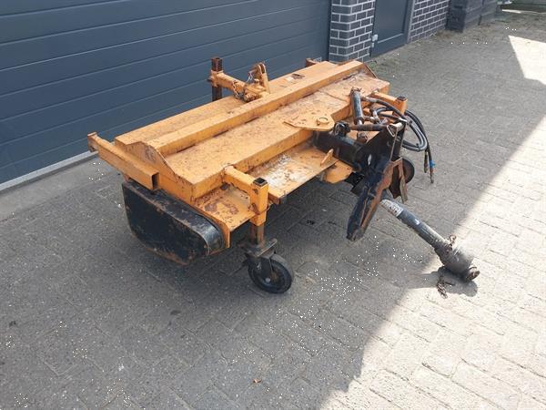Grote foto bema front veegmachine rolbezem 155 cm breed agrarisch algemeen