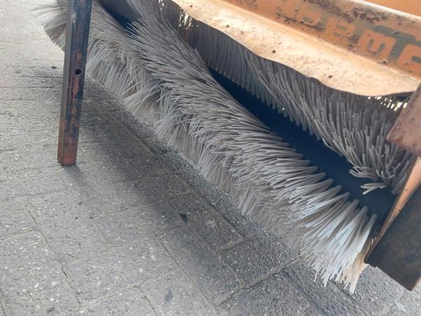 Grote foto bema front veegmachine rolbezem 155 cm breed agrarisch algemeen