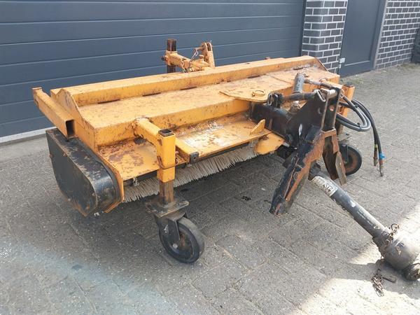 Grote foto bema front veegmachine rolbezem 155 cm breed agrarisch algemeen