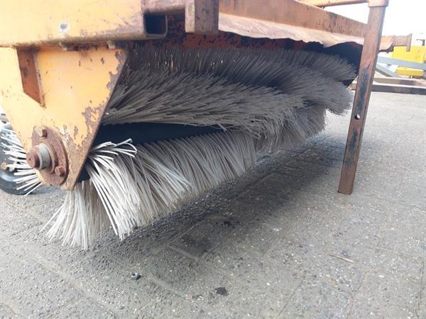 Grote foto bema front veegmachine rolbezem 155 cm breed agrarisch algemeen