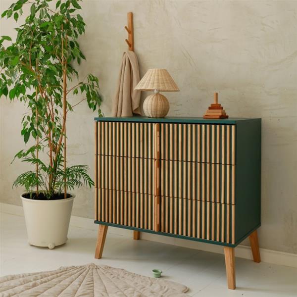 Grote foto commode bambi mundo emerald opt. verzorgingtafel emerald front emerald eiken kinderen en baby complete kinderkamers