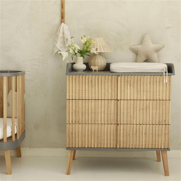 Grote foto commode bambi mundo grijs grijs front met antraciet eik kinderen en baby complete kinderkamers