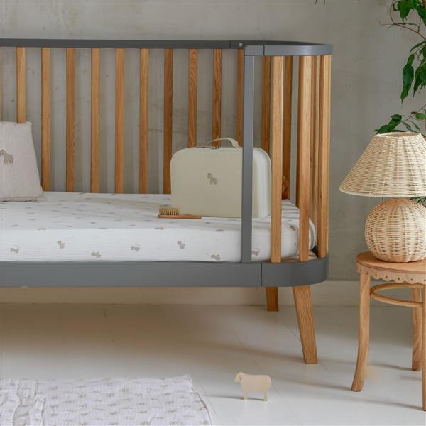 Grote foto bambi mundo babybed sofa grijs grey kinderen en baby complete kinderkamers