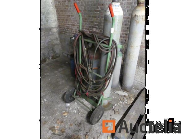 Grote foto steekvlam doe het zelf en verbouw ijzerwaren en bevestigingsmiddelen