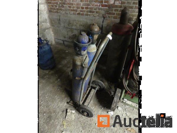 Grote foto steekvlam doe het zelf en verbouw ijzerwaren en bevestigingsmiddelen