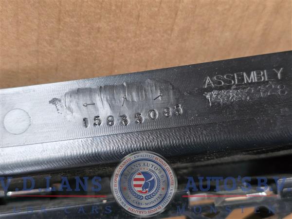 Grote foto chevrolet avalanche suburban tahoe grille 15835085 oem auto onderdelen overige auto onderdelen