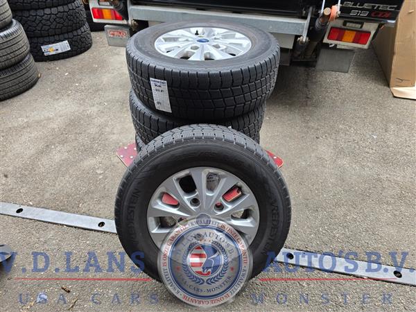 Grote foto ford transit custom velgen set winterbanden 235 65 r16c auto onderdelen overige auto onderdelen