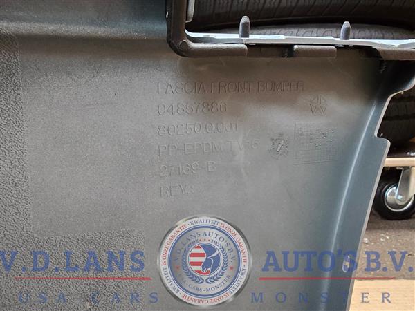 Grote foto oem voorbumper chrysler voyager mk4 04857886 nieuw auto onderdelen overige auto onderdelen