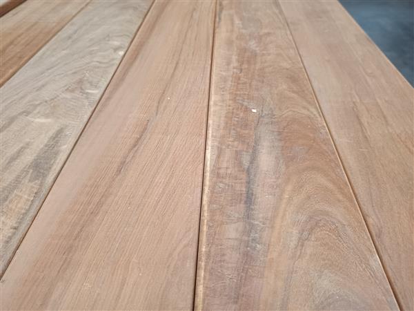 Grote foto 21x140mm 215cm ipe doe het zelf en verbouw hout en planken