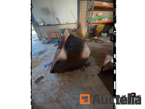 Grote foto de emmer van de wiellader agrarisch frontladers