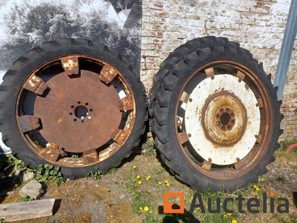 Grote foto smalle tractorwielen met michelin bibagrip banden agrarisch wielen