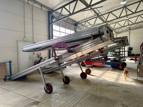 Grote foto vdr oogstband voor bloemen met platform agrarisch aanhangwagens