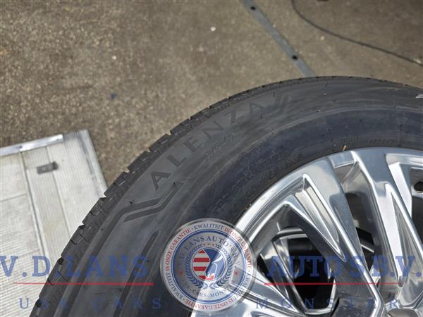 Grote foto gmc sierra velgen met bridgestone alenza banden 275 60 r20 auto onderdelen overige auto onderdelen