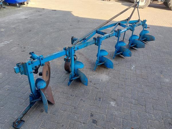 Grote foto lemken glimmer 6 schaar stoppelploeg ecoploeg agrarisch ploegen