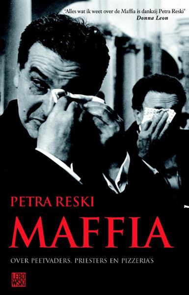 Grote foto maffia over peetvaders pizzeria priesters boeken thrillers