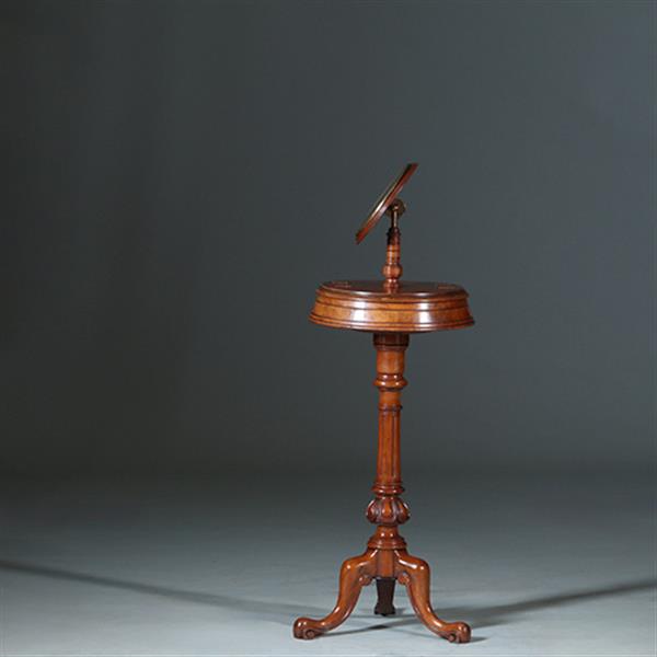 Grote foto gentlemens shaving stand hoogte verstelbaar en roterend opbergvak ca 1875 no.271720 antiek en kunst stoelen en banken