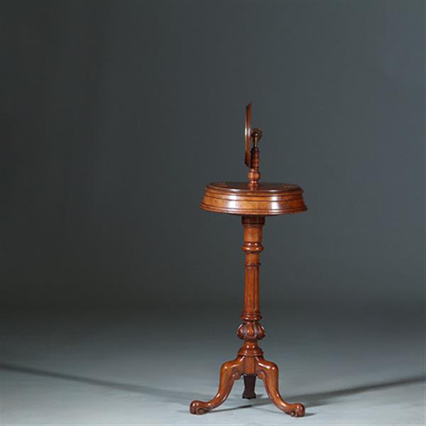 Grote foto gentlemens shaving stand hoogte verstelbaar en roterend opbergvak ca 1875 no.271720 antiek en kunst stoelen en banken