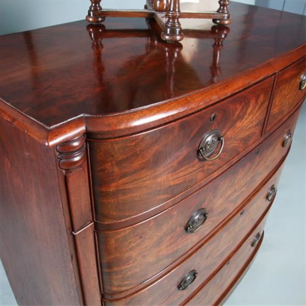Grote foto bow front commode met oplopende lade bloemmahonie ca 1825 no.280315 antiek en kunst stoelen en banken