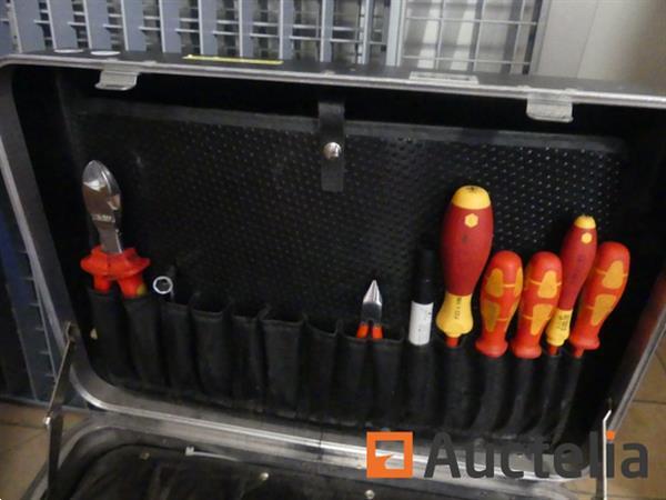 Grote foto 2 dozen met handgereedschap doe het zelf en verbouw gereedschappen en machines