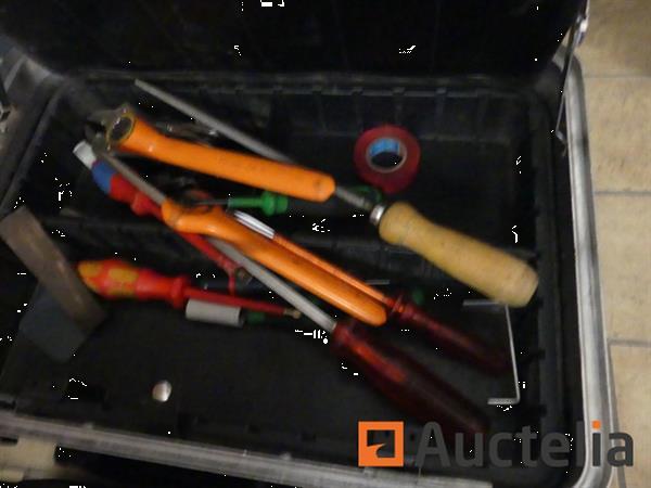 Grote foto 2 dozen met handgereedschap doe het zelf en verbouw gereedschappen en machines