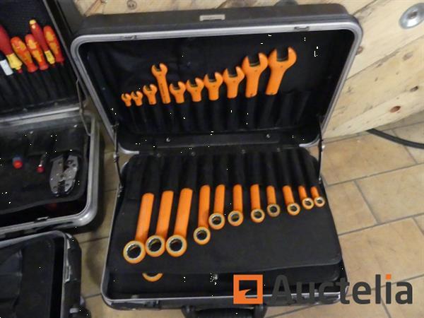 Grote foto koffer met handgereedschap doe het zelf en verbouw gereedschappen en machines