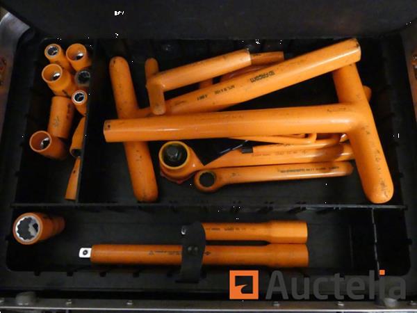 Grote foto koffer met handgereedschap doe het zelf en verbouw gereedschappen en machines