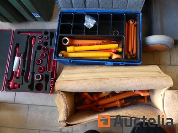 Grote foto 2 behuizingen met ge soleerd handgereedschap doe het zelf en verbouw gereedschappen en machines