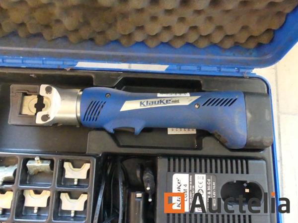 Grote foto klauke mini krimptang op batterijen doe het zelf en verbouw gereedschappen en machines