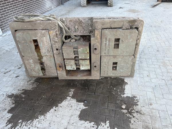Grote foto gewichtblok 1800 tot 3500 kilo contragewicht frontgewicht doe het zelf en verbouw aanbouwdelen