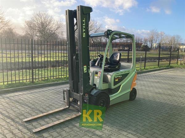 Grote foto still rx 60 25 19851 agrarisch akkerbouw