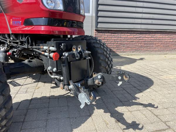 Grote foto knegt 404 4wd 40 pk met cabine fronthef bj 2024 70 uur agrarisch tractoren