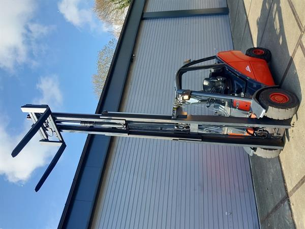 Grote foto linde h30d triplo agrarisch heftrucks