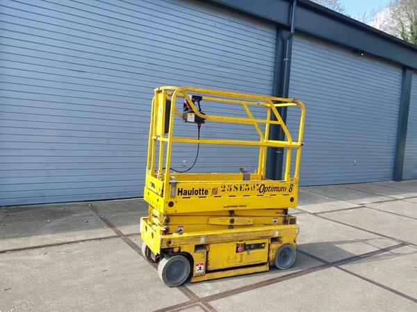 Grote foto haulotte hoogwerker nieuwe accu doe het zelf en verbouw hoogwerkers