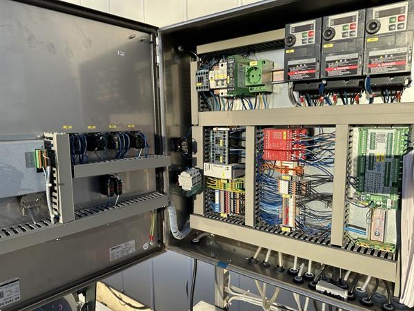 Grote foto srotec bos en snijmachine voor kruiden en asperges agrarisch tuinbouw