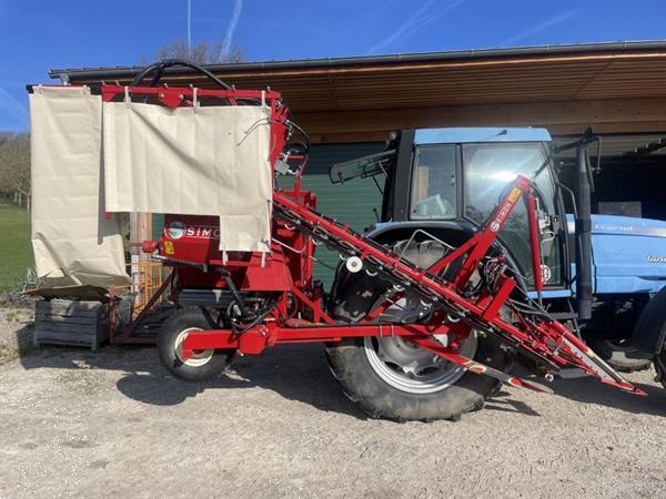 Grote foto simon s3b wortelrooier tractor gemonteerd enkelrijig met trechter agrarisch oogstmachines