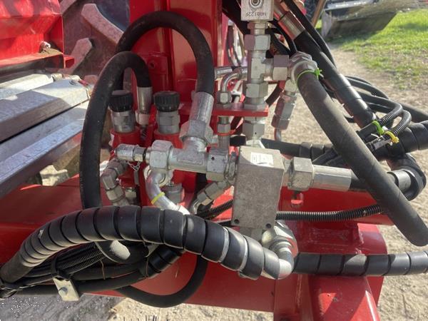 Grote foto simon s3b wortelrooier tractor gemonteerd enkelrijig met trechter agrarisch oogstmachines