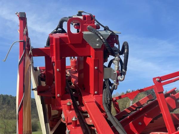 Grote foto simon s3b wortelrooier tractor gemonteerd enkelrijig met trechter agrarisch oogstmachines